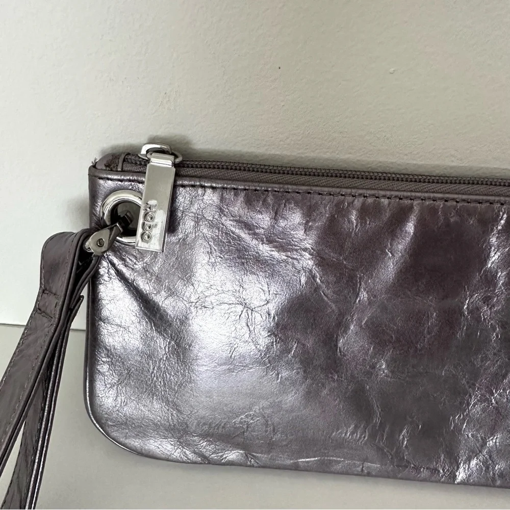 Hobo Silver Pewter Minimalist Leather Wristlet Clutch